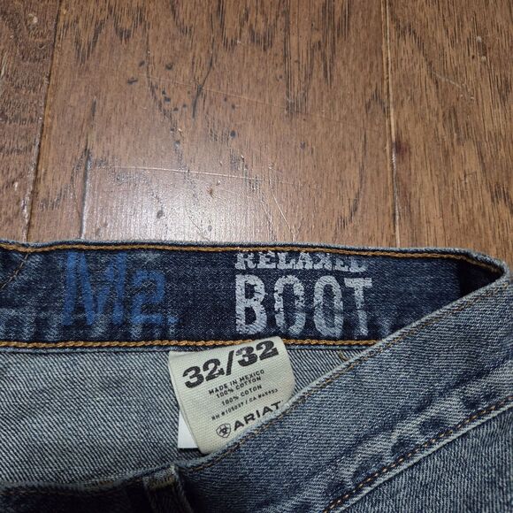 Ariat Men's M2 Relaxed Legacy Boot Cut Jean 32x32 (34X32) 10008398 - Picture 4 of 8